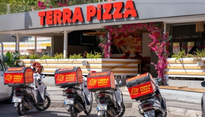 Terra Pizza Antalya Serik Orta'da Yeni Şubesi İle Hizmet Vermeye Başladı