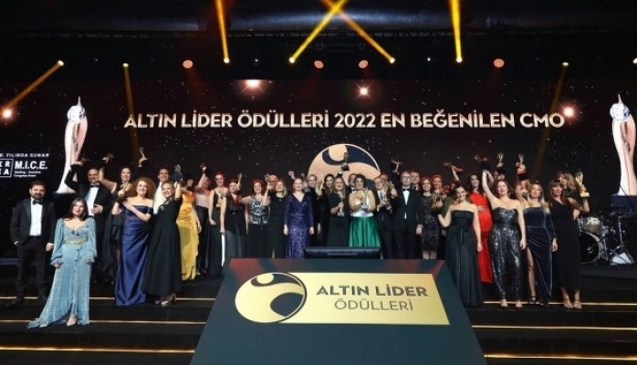 2022 Yılının En Beğenilen 50 CMO'su Altın Lider Ödülü’nü Aldılar