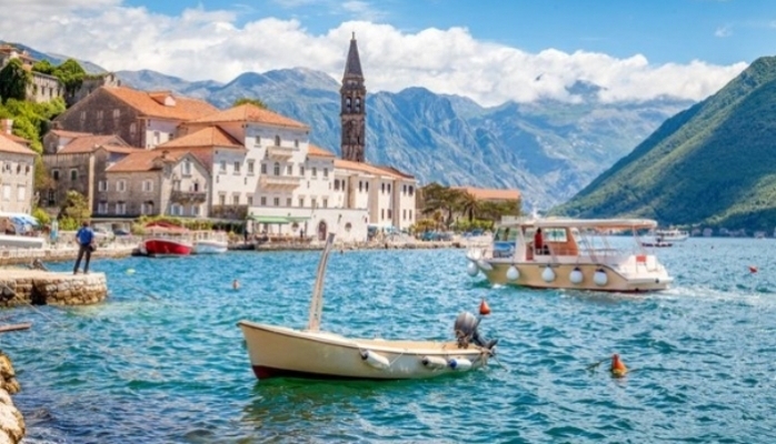Montenegro'da Ezber Bozan Premium Dil Kampı