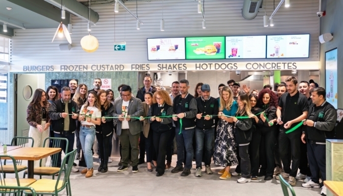 Shake Shack Koru Florya ve Kurtköy MRF Cadde'deki İki Yeni Mağazasıyla İstanbul'daki Lezzet Duraklarını Genişletiyor