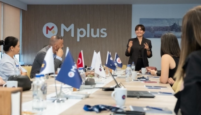 Mplus Türkiye Yapay Zekâ Çağında Liderleri Geleceğe Hazırlıyor