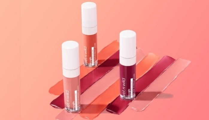 Beaulis ve Wet'n Wild İle Renkli ve Pürüzsüz Dudaklar