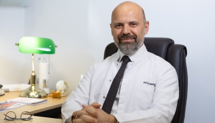 Akıllı Telefonlar Boyun Fıtığı Sebebi