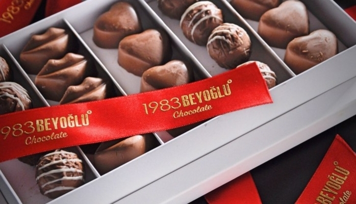 El Yapımı Bayram Çikolataları 1983Beyoğlu'nda