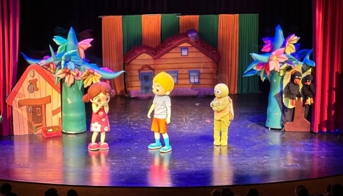 Niloya Sürpriz Yumurta Müzikali İle 8 Farklı Şehirde 17 Seansla Sahnede Olacak