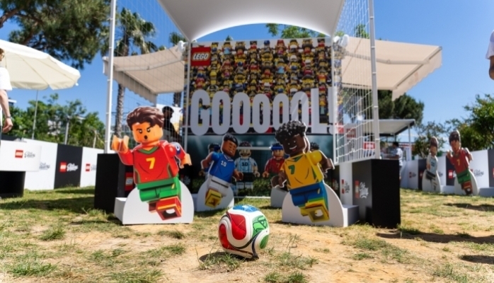 2026 FIFA Dünya Kupası™ Heyecanını LEGO® Yapım Parçalarıyla İstanbul'da İnşa Edin