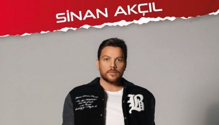 Sinan Akçıl Hit Şarkılarıyla Carousel AVM'de