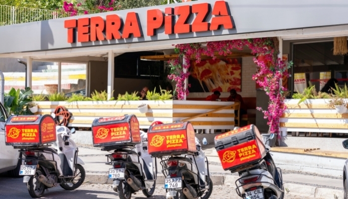 Terra Pizza Antalya Alanya'da Yeni Şubesini Açtı