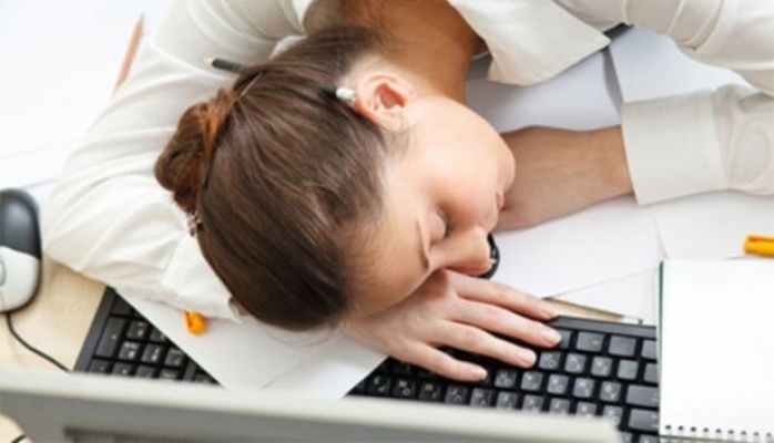 Kronik Yorgunluk Sendromu Neden Ortaya Çıkar ?