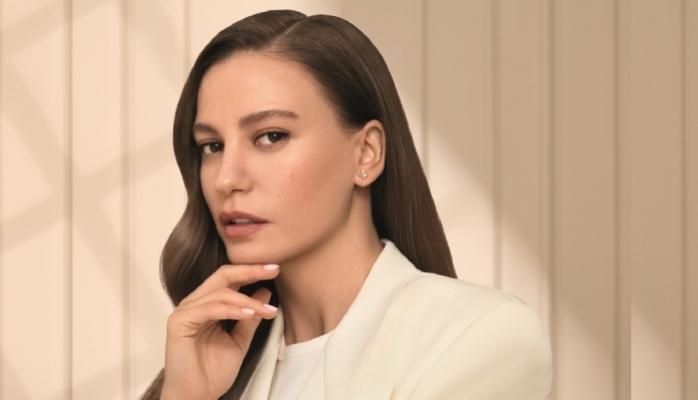 Serenay Sarıkaya L’Oréal Paris True Match'in Yeni Kampanyası İçin Kamera Karşısında