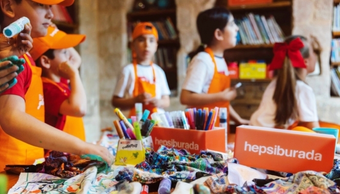 Hepsiburada 7. Mardin Bienali'nde Çocukları ve Gençleri Sanatla Buluşturuyor