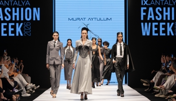 Türkiye'nin En Büyük Moda Şovu Antalya'da Başladı
