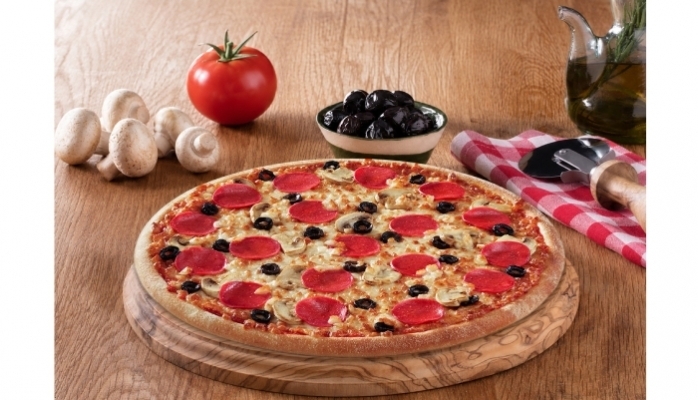 PizzaLazza'dan Klasik Pizza Severlere Doyurucu Bir Seçenek; Doyuran Üçlü Pizza