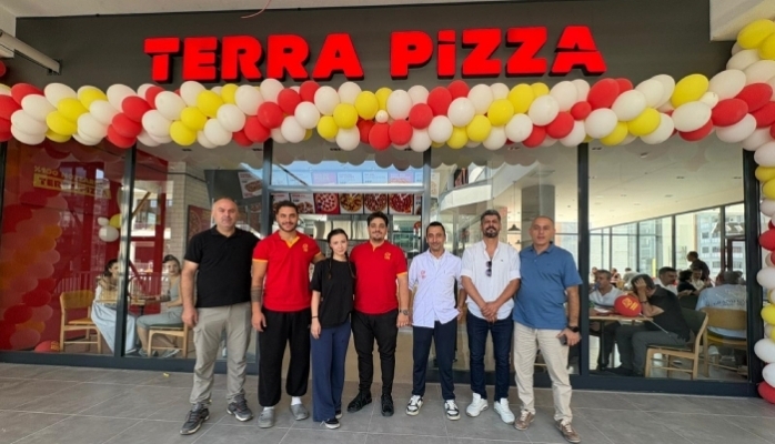Terra Pizza Bursa Ataevler'de Yeni Şubesini Açtı