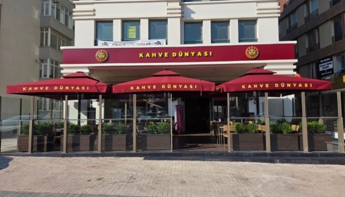 Kahve Dünyası Bandırma'daki Yeni Mağazasıyla Misafirlerini Karşılıyor