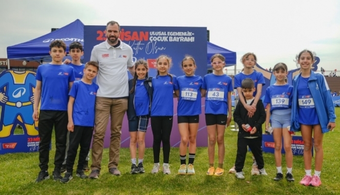 “Decathlon Türkiye'nin En Hızlısı” Yarışlarının Türkiye Finali'nde 23 Nisan Coşkusu